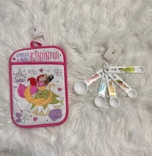 Disney Princess Kitchen Acessories Set Pot Holder and Measuring Spoons